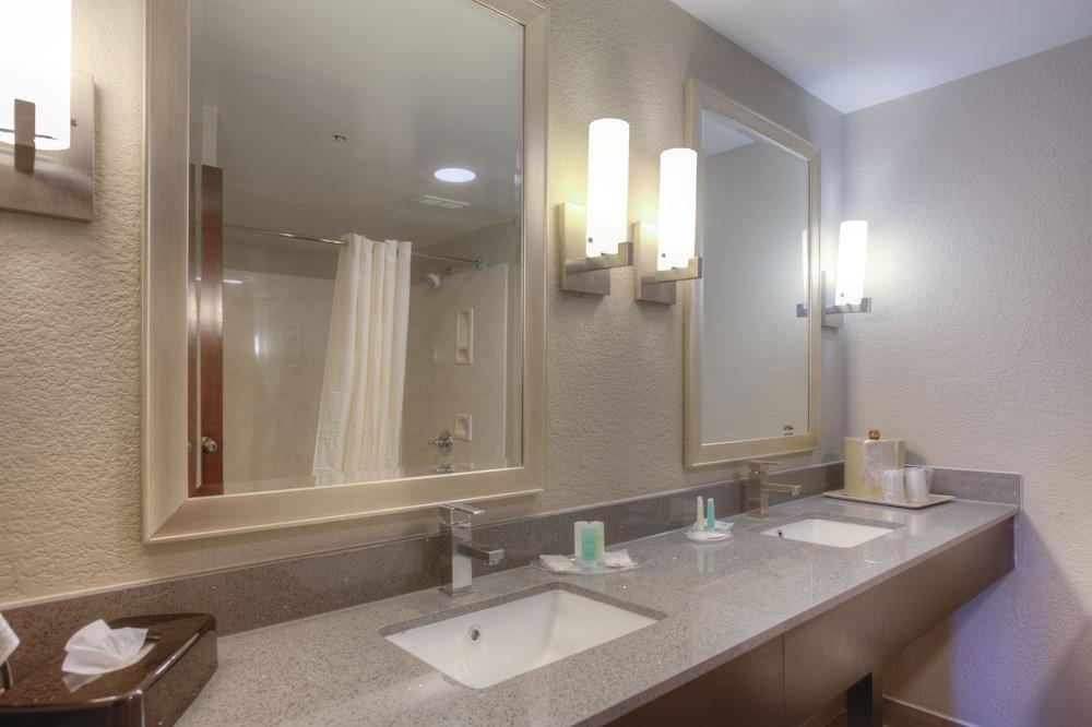 Comfort Suites Pineville - Ballantyne Area Eksteriør billede