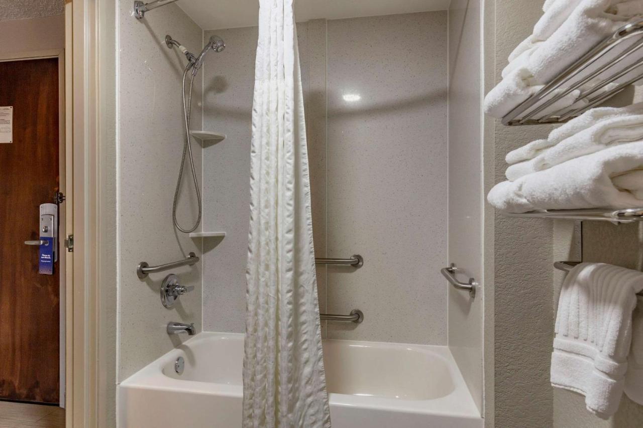 Comfort Suites Pineville - Ballantyne Area Eksteriør billede