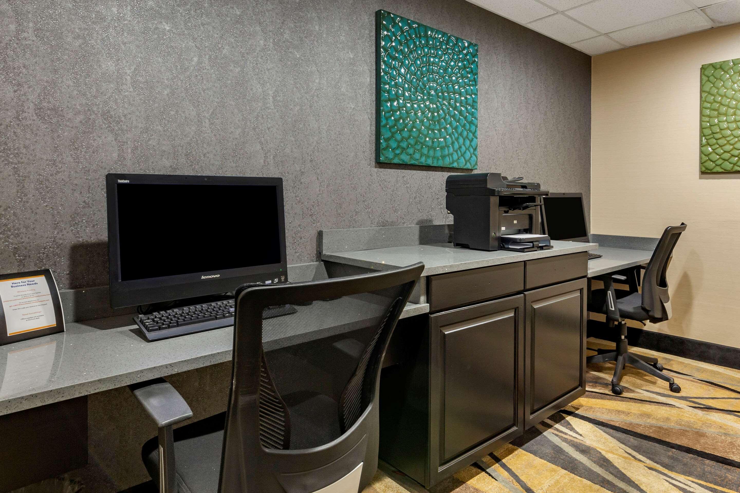 Comfort Suites Pineville - Ballantyne Area Eksteriør billede