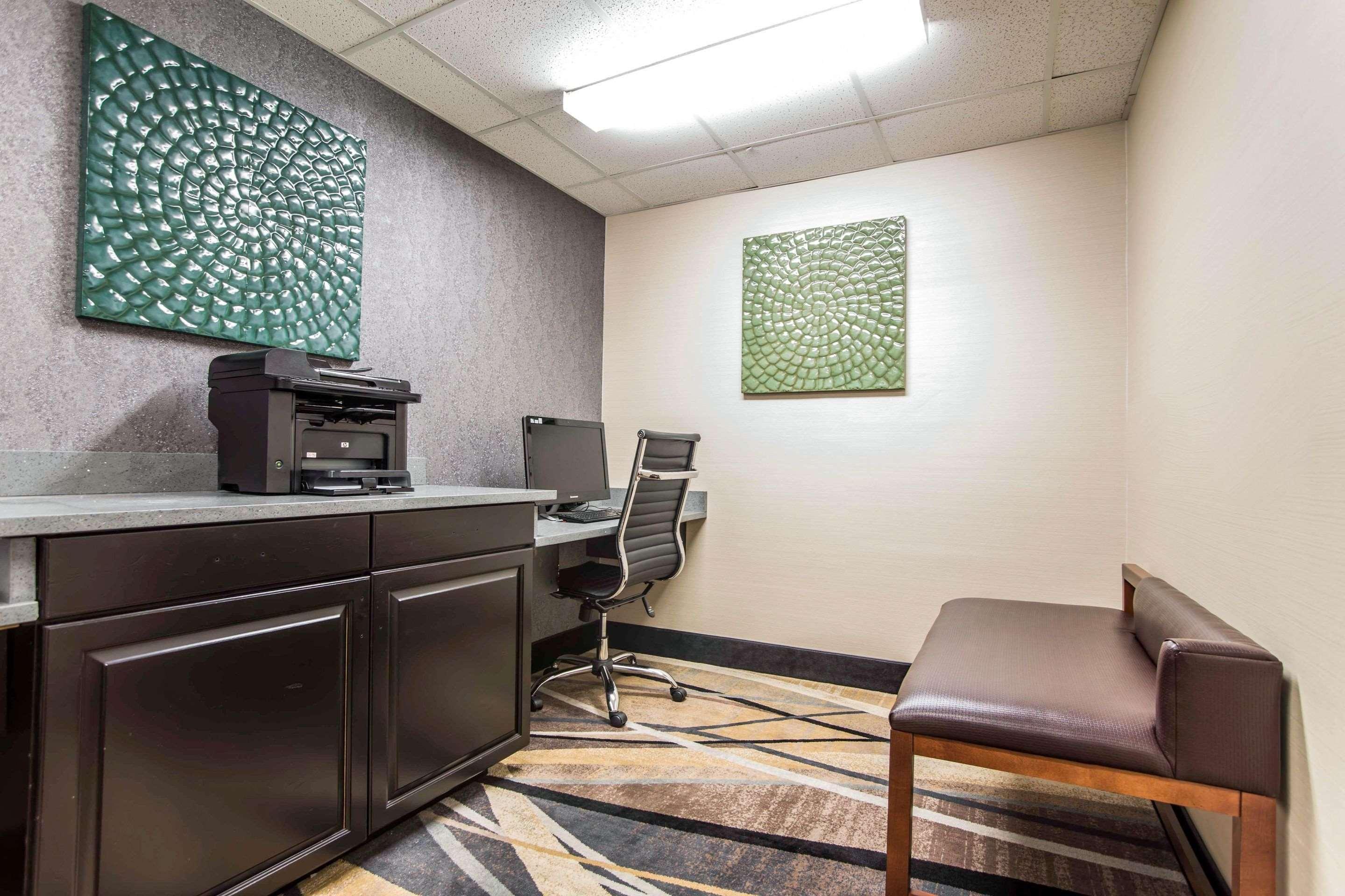 Comfort Suites Pineville - Ballantyne Area Eksteriør billede