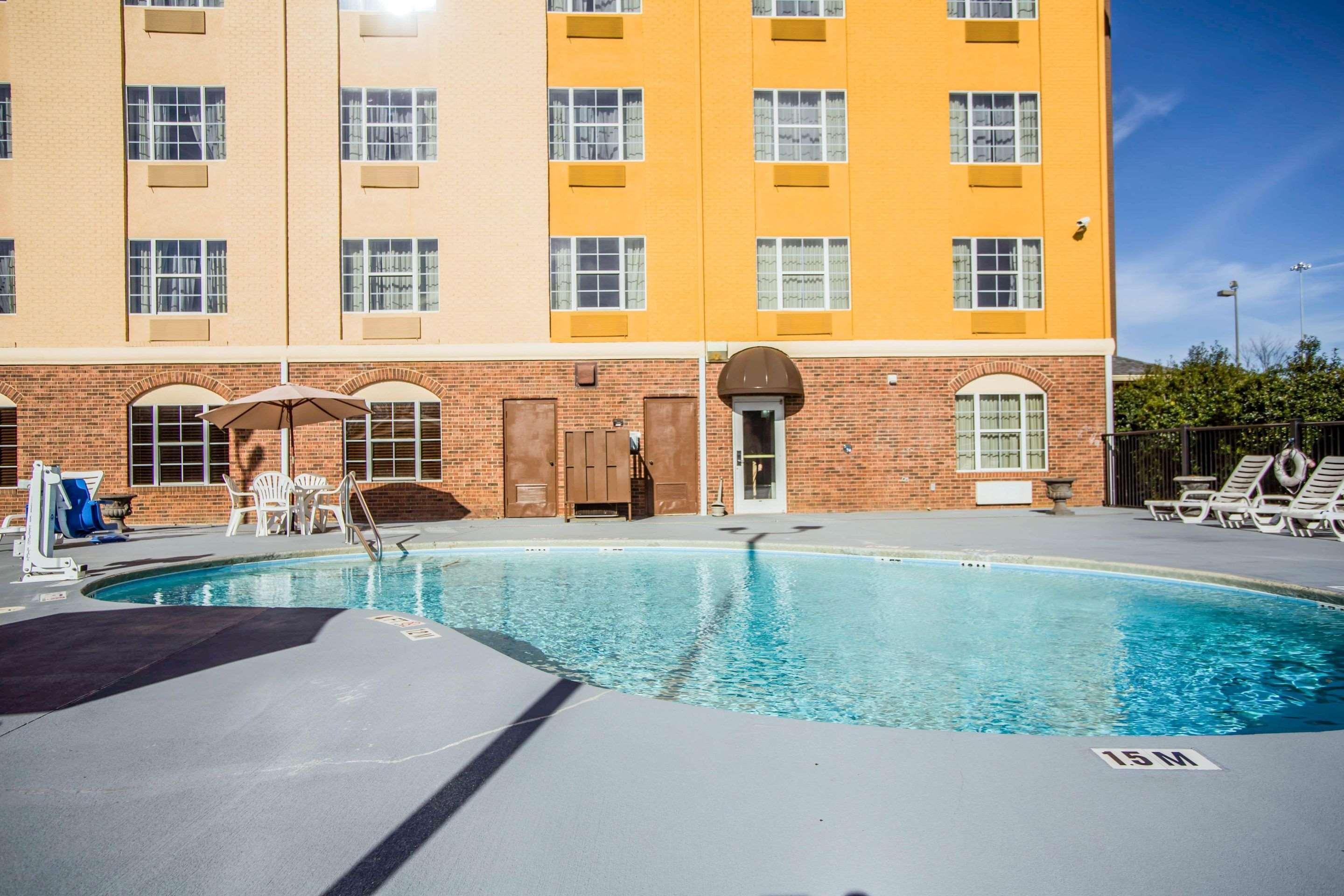 Comfort Suites Pineville - Ballantyne Area Eksteriør billede